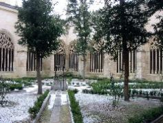 Segovia: Cathedral cloister